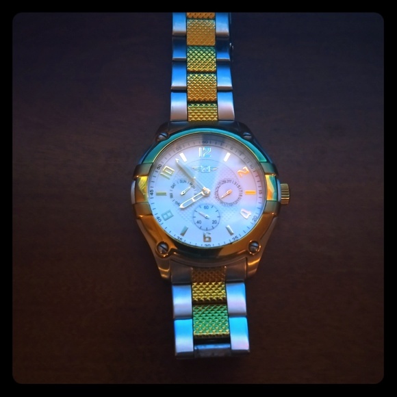 Invicta - Picture 1 of 3